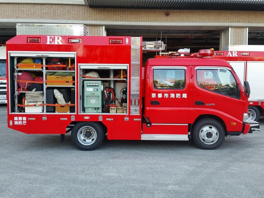  Hino Dutro Hybrid Electronic Rescue 2002 года  (фото 2 из 2)